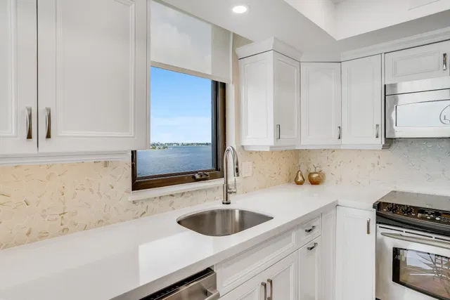 Eastpointe Singer Island Unit 10C photo 10