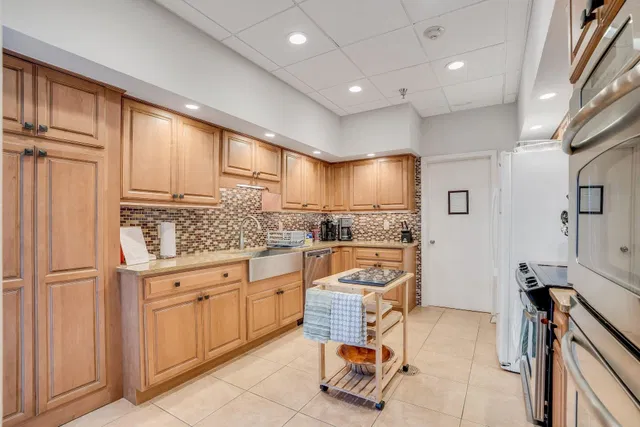 Eastpointe Singer Island Unit 10C photo 14