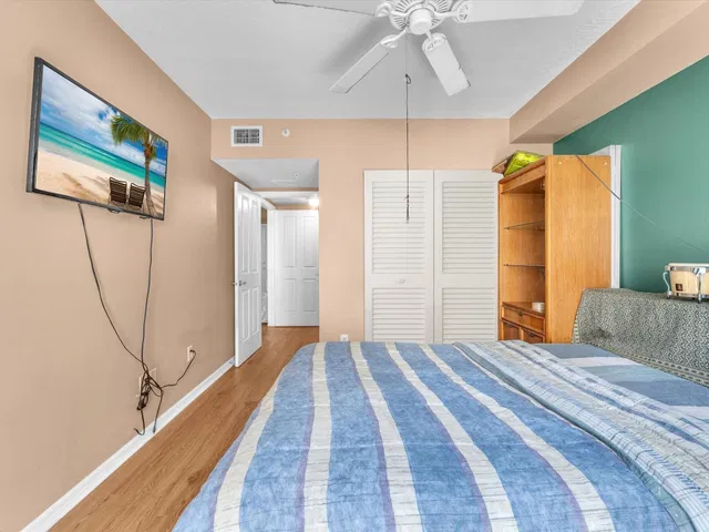 The Prado Unit 339 photo 3