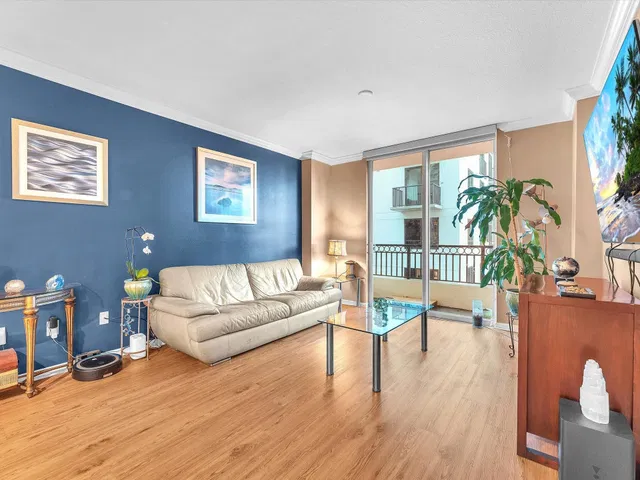 The Prado Unit 339 photo 13