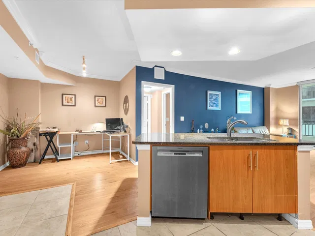 The Prado Unit 339 photo 16