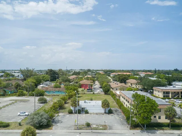 Residence photo 3