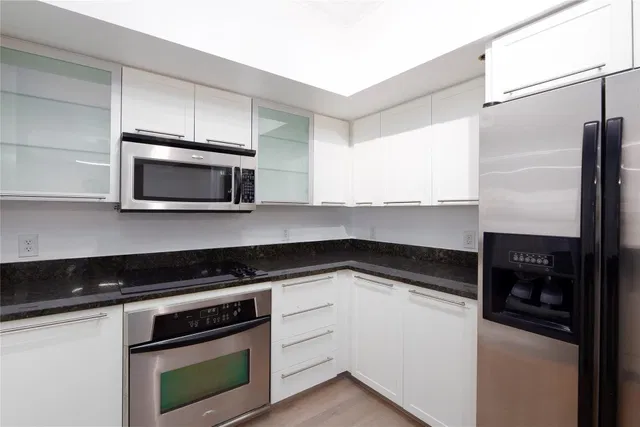 The Astor Unit 403 PH-03 photo 5