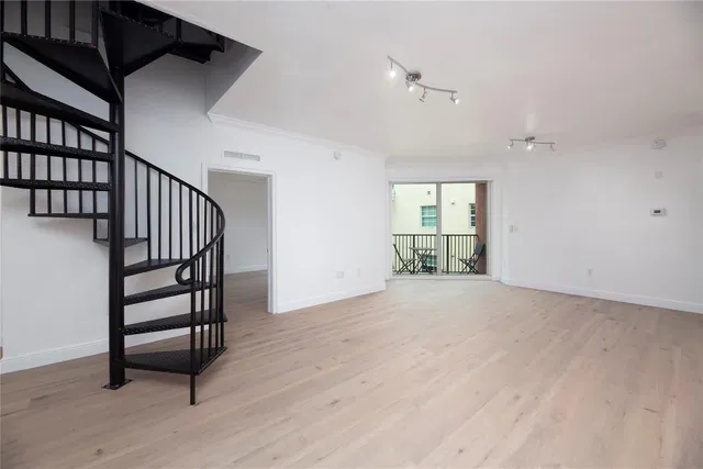 The Astor Unit 403 PH-03 photo 12