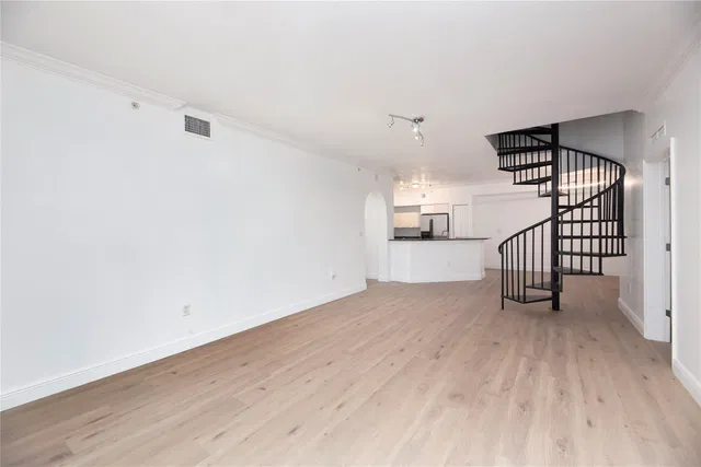 The Astor Unit 403 PH-03 photo 14