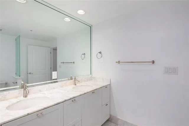 The Astor Unit 403 PH-03 photo 23