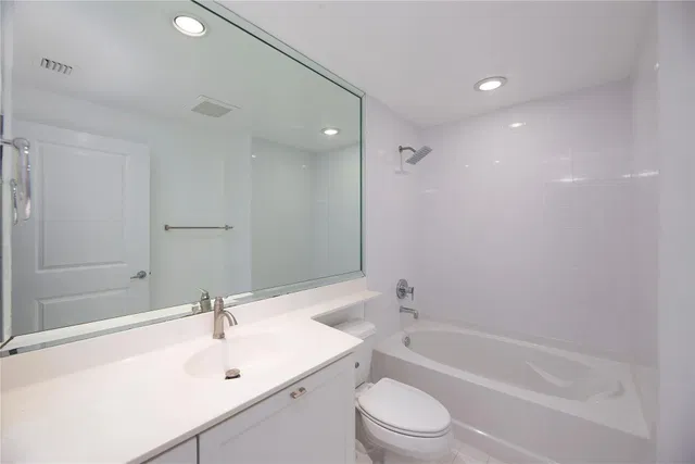 The Astor Unit 403 PH-03 photo 27