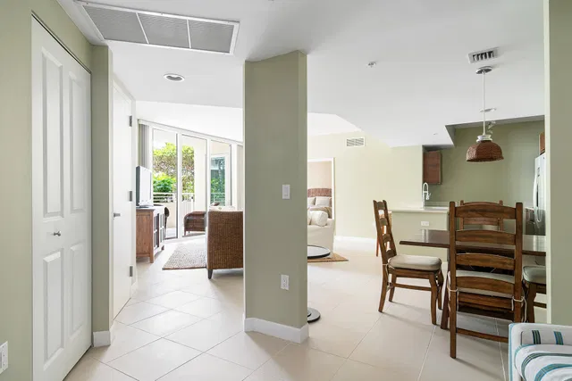 City Palms Unit 626 photo 8