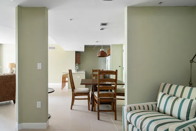 City Palms Unit 626 photo 9