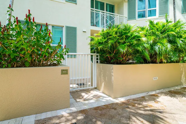 City Palms Unit 626 photo 25