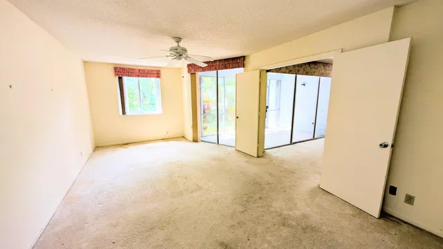 Unit 104 photo 11