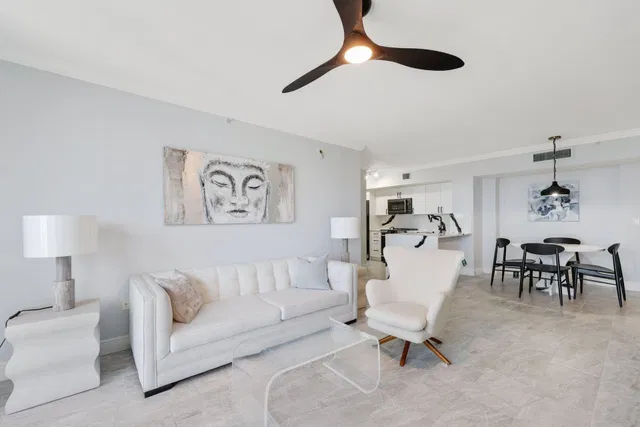 The Tower Condominium at Cityplace Unit 901 photo 2