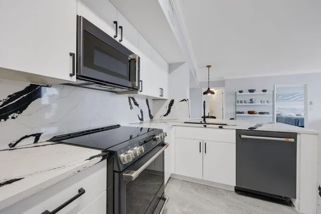 The Tower Condominium at Cityplace Unit 901 photo 8