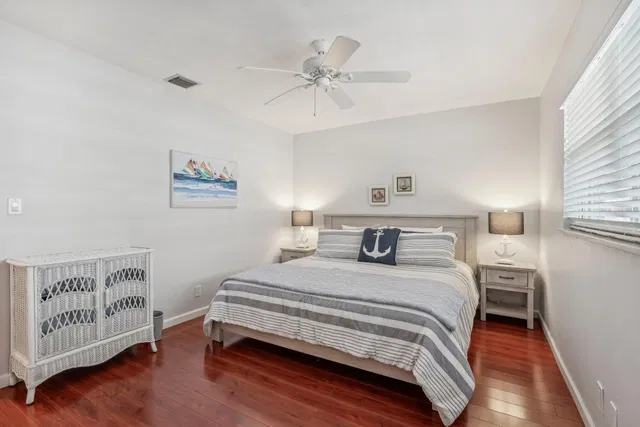  Unit 212 photo 6