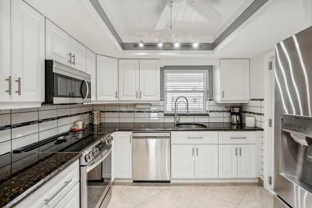  Unit 212 photo 11