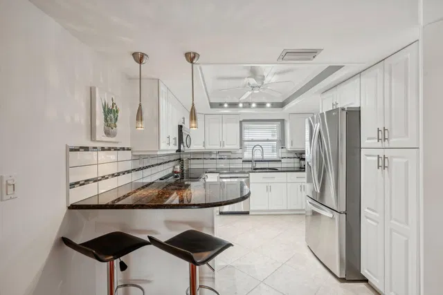  Unit 212 photo 12