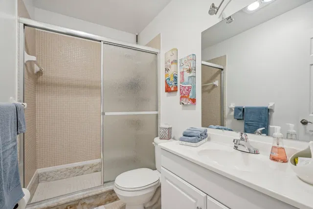  Unit 212 photo 17