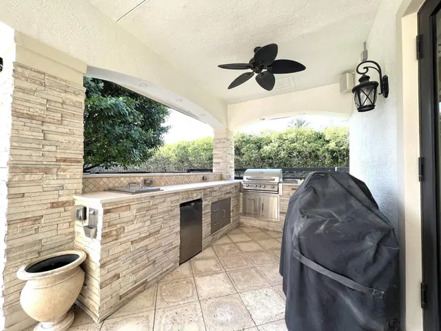 Saddle Trail Park Residence photo 9