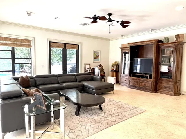 Saddle Trail Park Residence photo 24