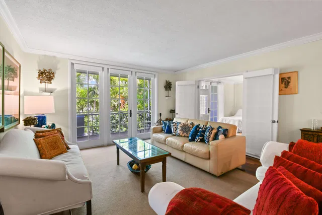 In-Town Palm Beach Unit 2 D photo 6