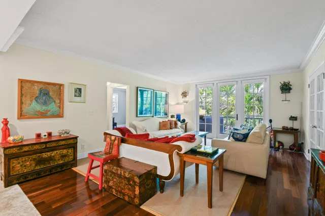 In-Town Palm Beach Unit 2 D photo 9