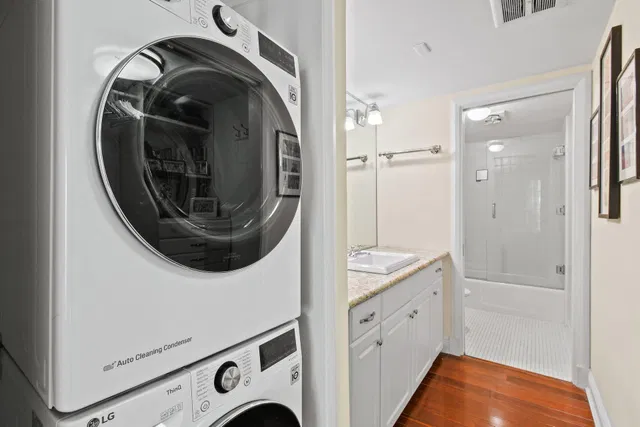 In-Town Palm Beach Unit 2 D photo 27