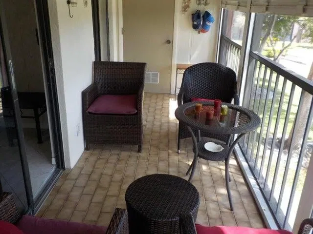 Unit 69 photo 5