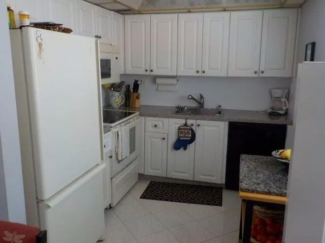 Unit 69 photo 6