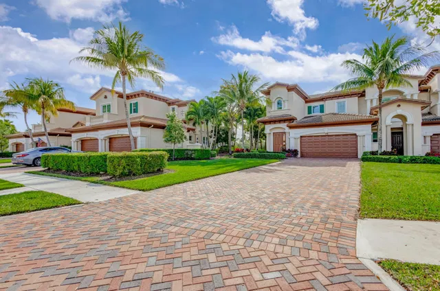 Jupiter Country Club Unit 108 photo 5