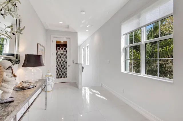 Jupiter Country Club Unit 108 photo 10
