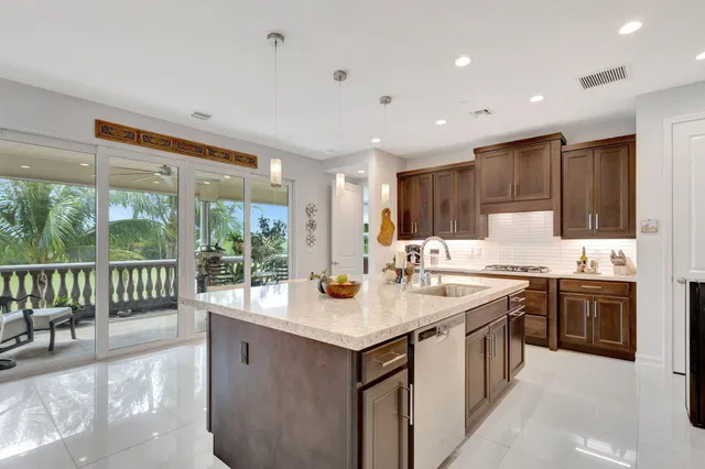 Jupiter Country Club Unit 108 photo 23