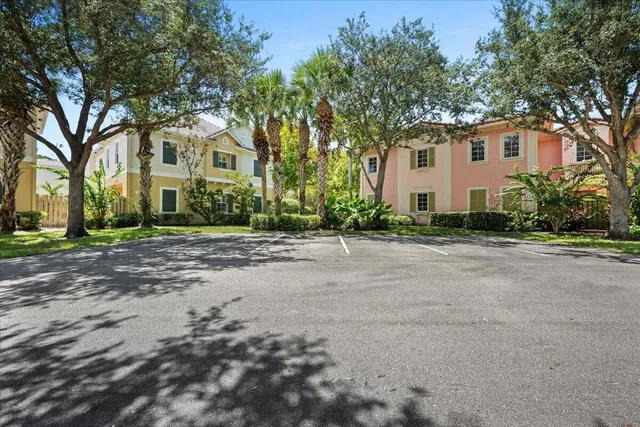 Canterbury Place Residence photo 5