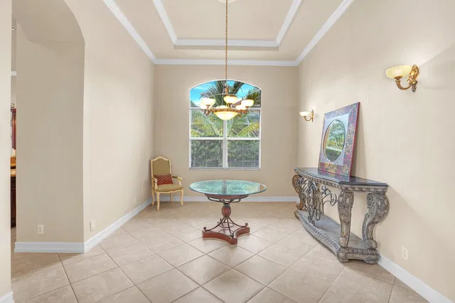 Residence photo 12
