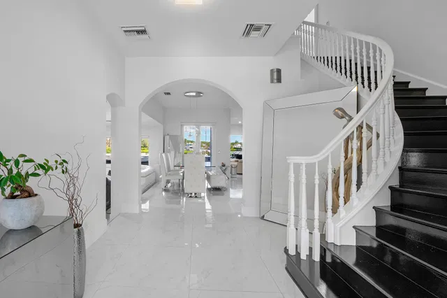Residence photo 6