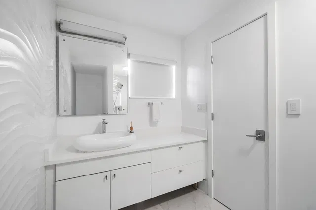Residence photo 25