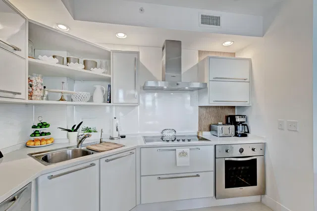 Dolce Vita Singer Island Unit 205 photo 17