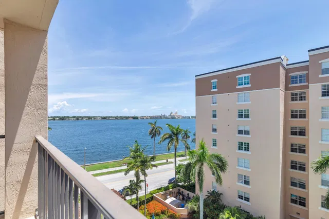 Flagler Pointe Unit 735 photo 2