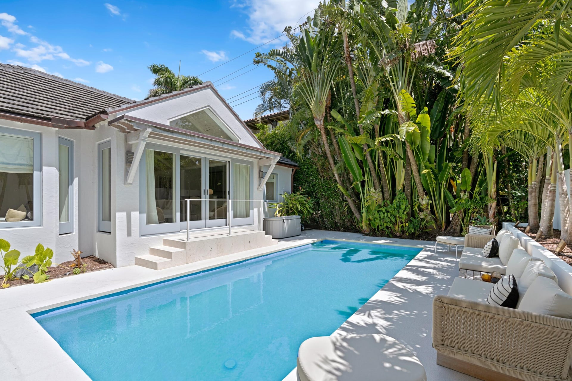 365 Hibiscus Avenue
