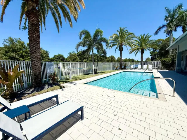 Residences at Midtown Palm Beach Gardens Residence photo 31