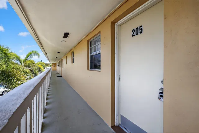Unit 205 photo 3