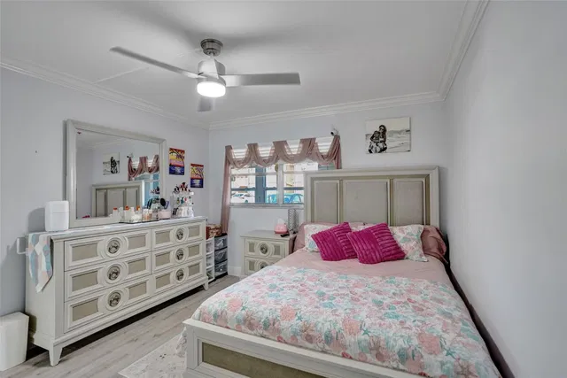  Unit 356 photo 23