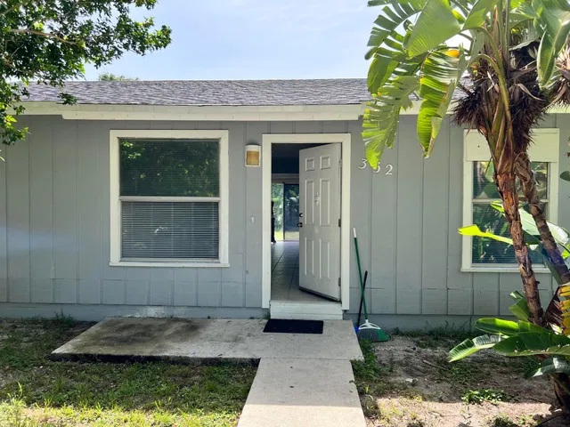 Residence photo 9