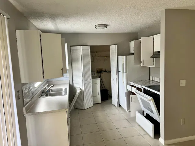 Residence photo 15