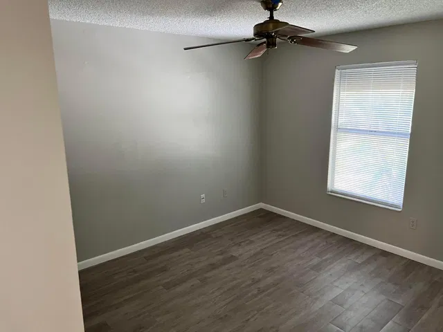 Residence photo 16