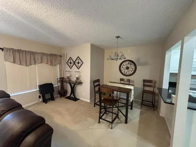  Unit D2 photo 4
