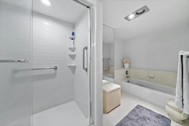 Eastpointe Singer Island Unit 12f photo 15