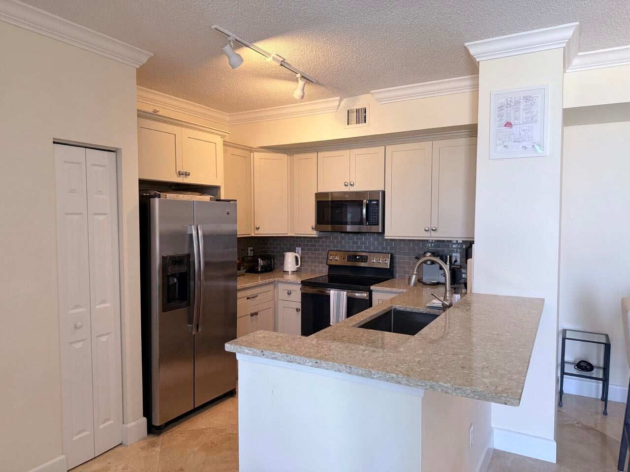 The Tower Condominium at Cityplace Unit Unit 1004 photo 3