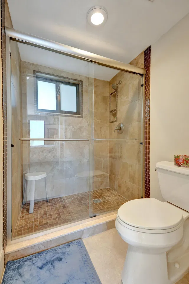 Unit 308 photo 31