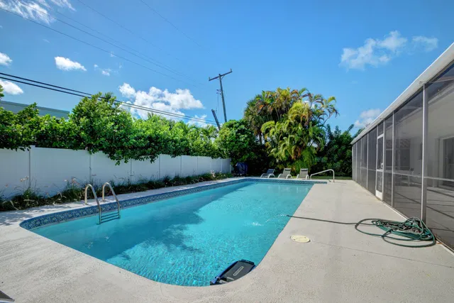 Palm Beach Isles Residence photo 15