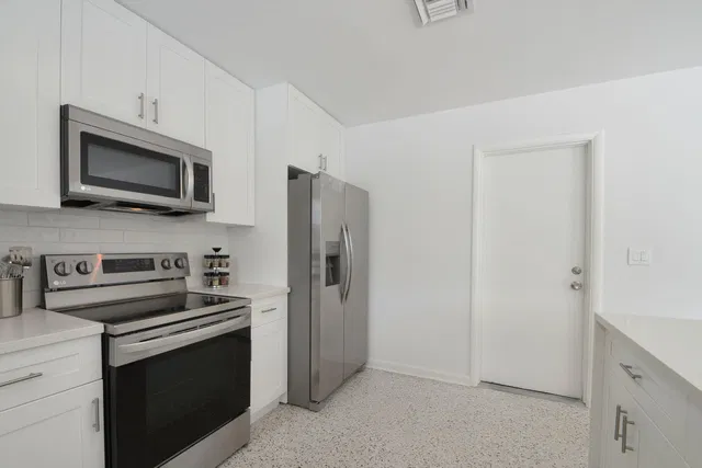Palm Beach Isles Residence photo 40